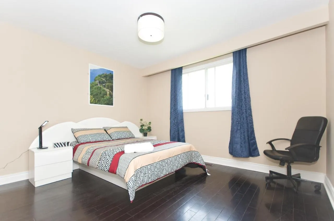 2 Bedroom Apartment Kanada